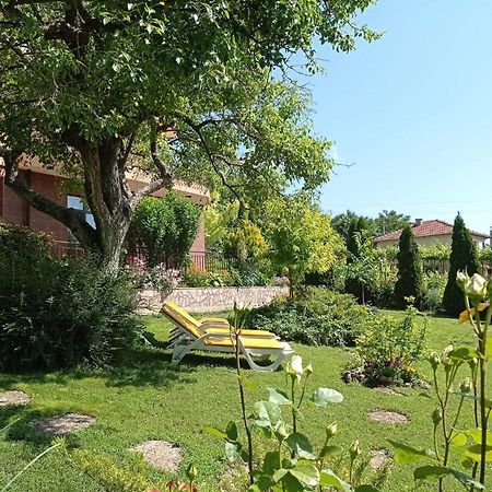 Villa Prolet General-Kantardzhievo Экстерьер фото