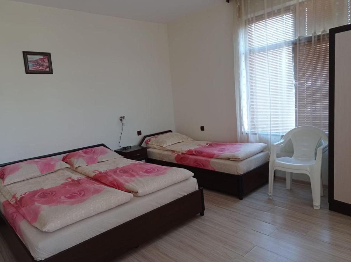 Villa Prolet General-Kantardzhievo Экстерьер фото