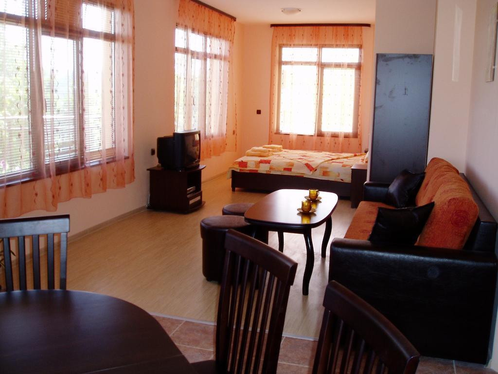 Villa Prolet General-Kantardzhievo Номер фото